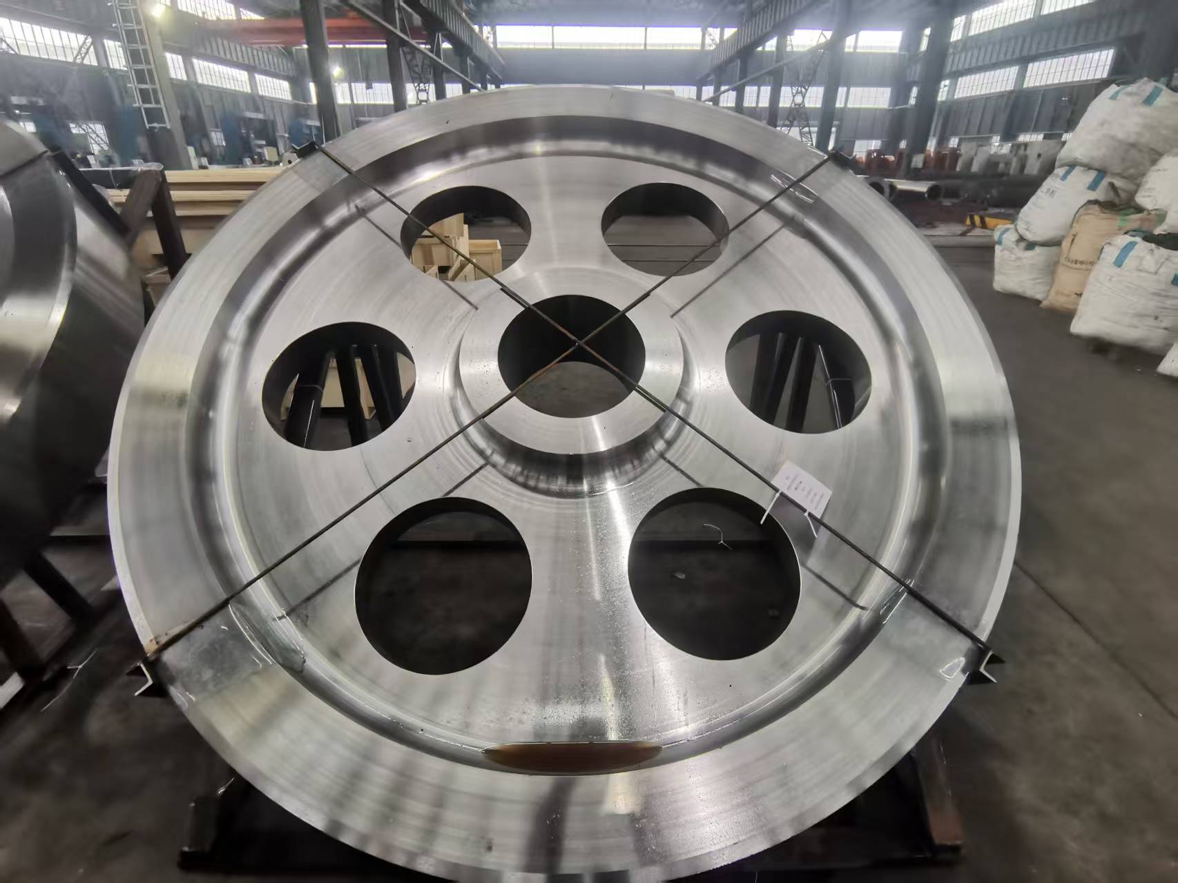 Forge metalliche versatili per progetti di ingegneria su misura che richiedono proprietà meccaniche e fisiche su misura