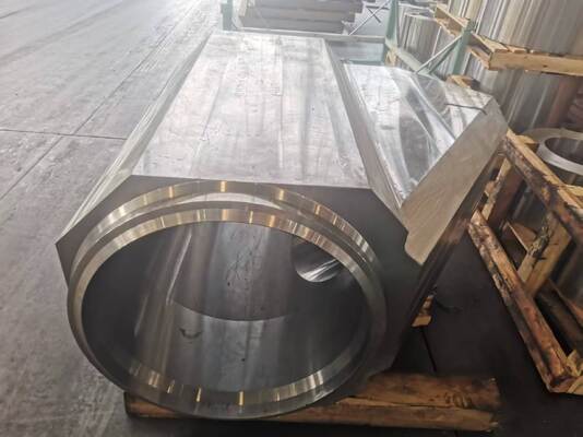 Prodotti lavorati finali durevoli realizzati con materiali in grado di resistere a ambienti operativi difficili e a una durata di vita prolungata